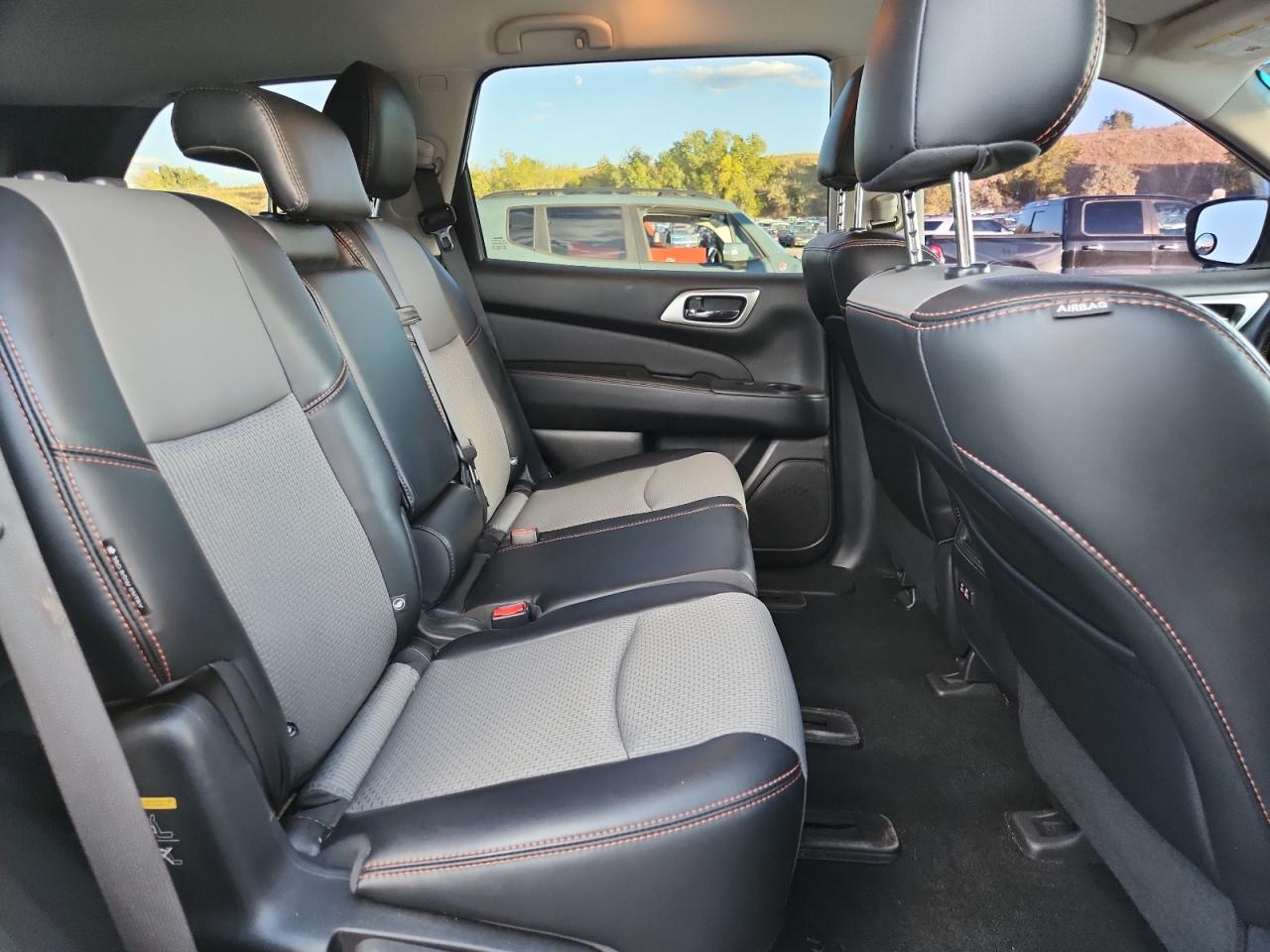 2020 Nissan Pathfinder Sv VIN: 5N1DR2BMXLC633882 Lot: 85361115