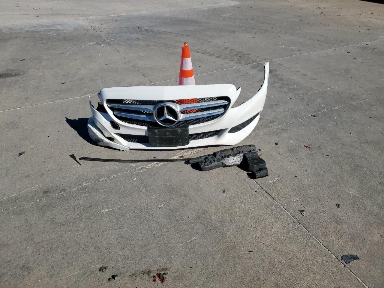 2018 Mercedes-Benz C 300 VIN: 55SWF4JB1JU248064 Lot: 82785145