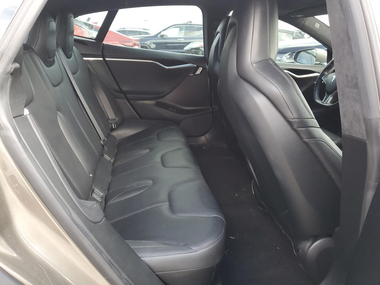 2015 Tesla Model S VIN: 5YJSA1E21FF113021 Lot: 86662775