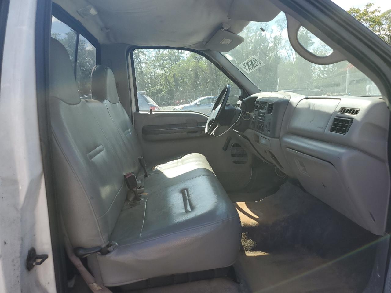 1999 Ford F250 Super Duty VIN: 1FTNF21L5XED22574 Lot: 81998095