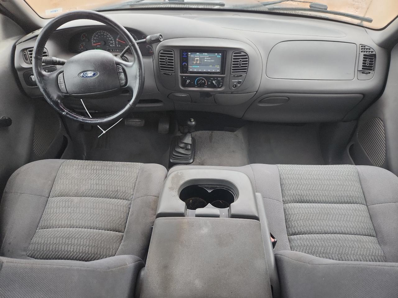 2002 Ford F150 VIN: 1FTRF18292NB85124 Lot: 90341735