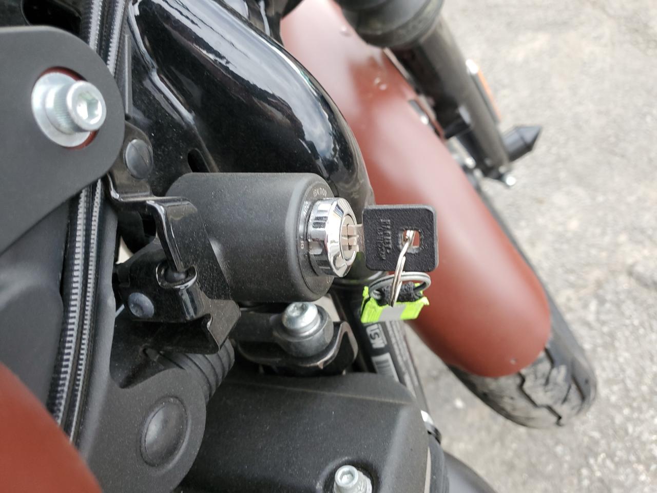 2017 Harley-Davidson Xl883 Iron 883 VIN: 1HD4LE217HC430998 Lot: 87031435