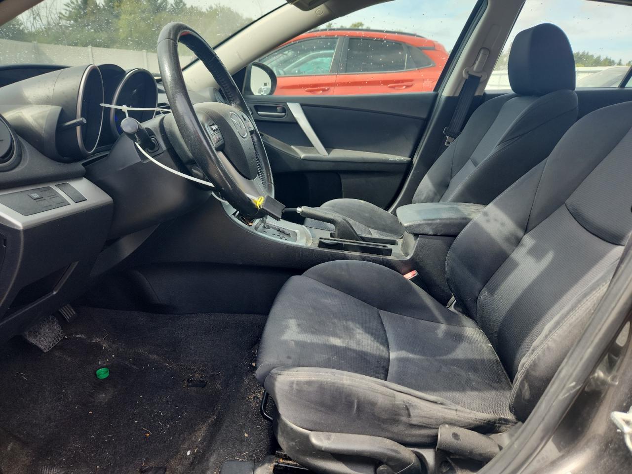 2010 Mazda 3 S VIN: JM1BL1H50A1298731 Lot: 84832925