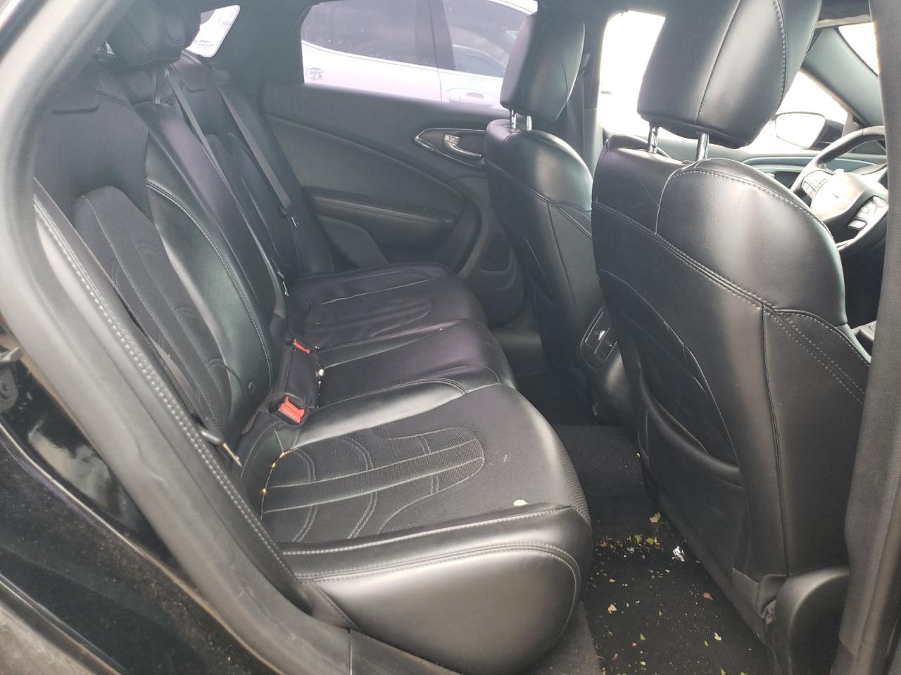 2016 Chrysler 200 S VIN: 1C3CCCDG2GN105539 Lot: 90545945