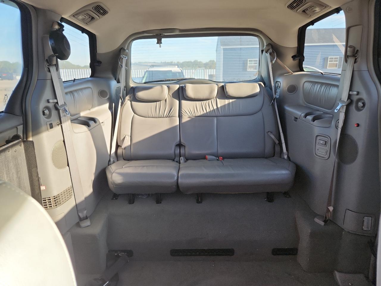 2004 Toyota Sienna Xle VIN: 5TDZA22C24S204065 Lot: 84381835