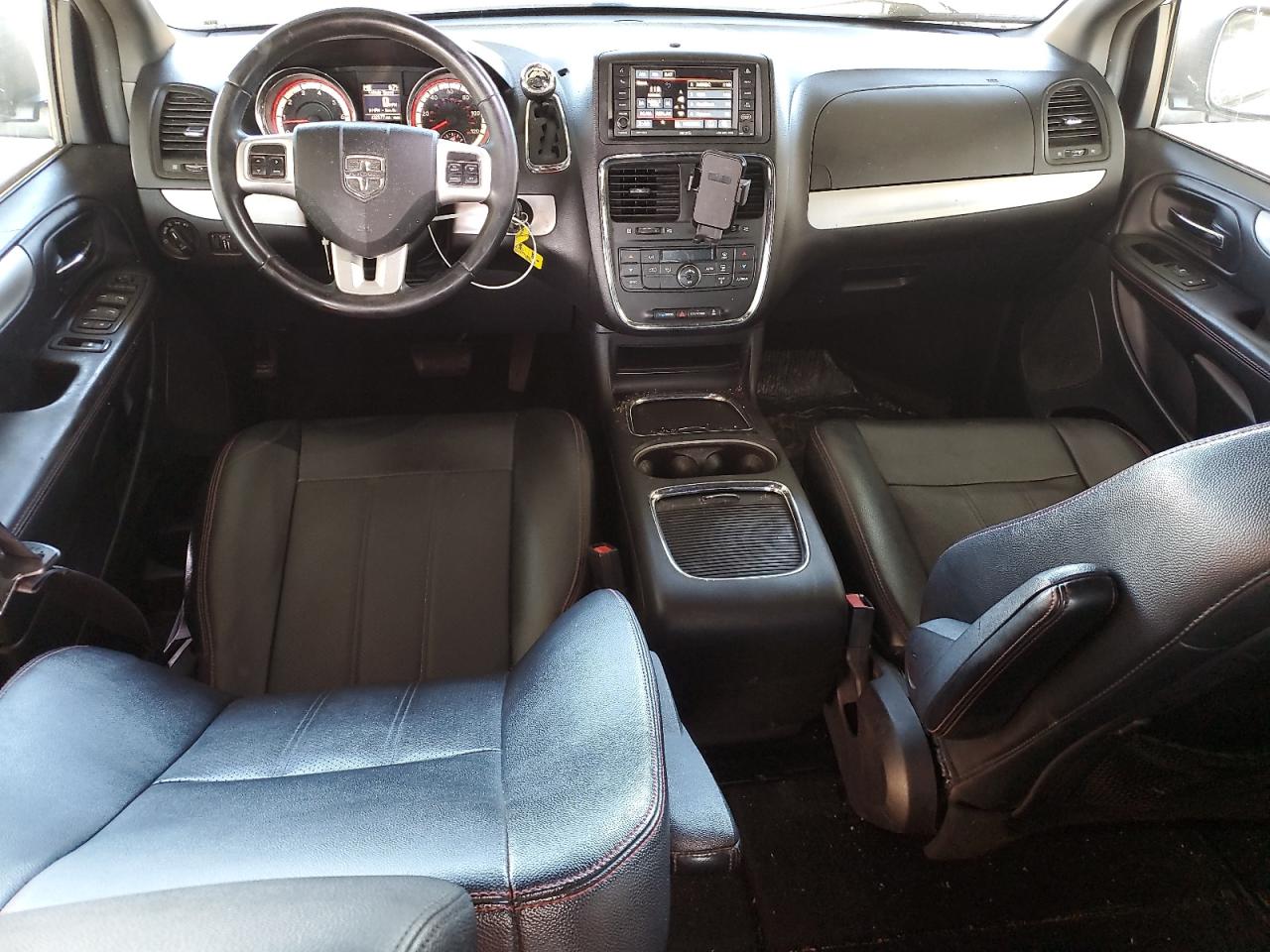 2016 Dodge Grand Caravan R/T VIN: 2C4RDGEG5GR264793 Lot: 89693825