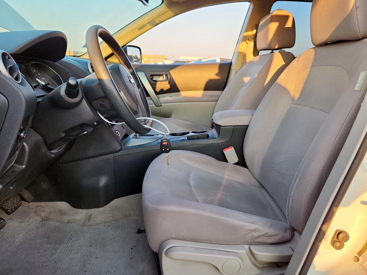 2014 Nissan Rogue Select S VIN: JN8AS5MT8EW600404 Lot: 82001415