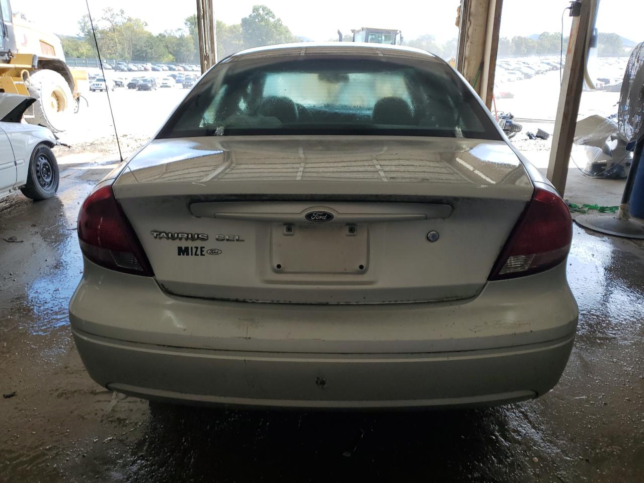 2005 Ford Taurus Sel VIN: 1FAFP56275A233733 Lot: 85833885