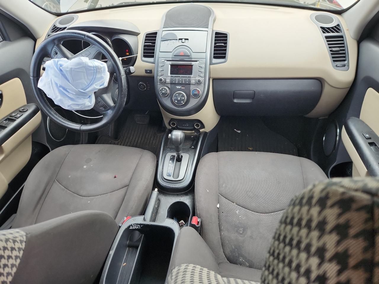 2010 Kia Soul + VIN: KNDJT2A23A7169316 Lot: 82365335