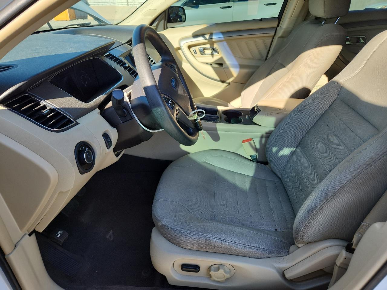 2014 Ford Taurus Se VIN: 1FAHP2D88EG166135 Lot: 90642765