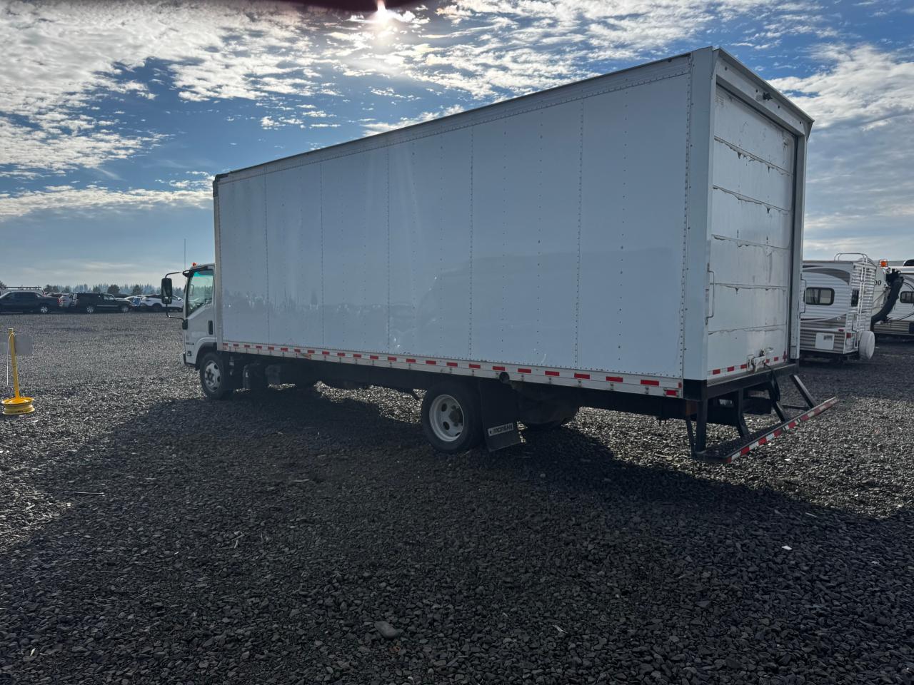 2021 Isuzu Nrr white null diesel JALE5W169M7302380 photo #3