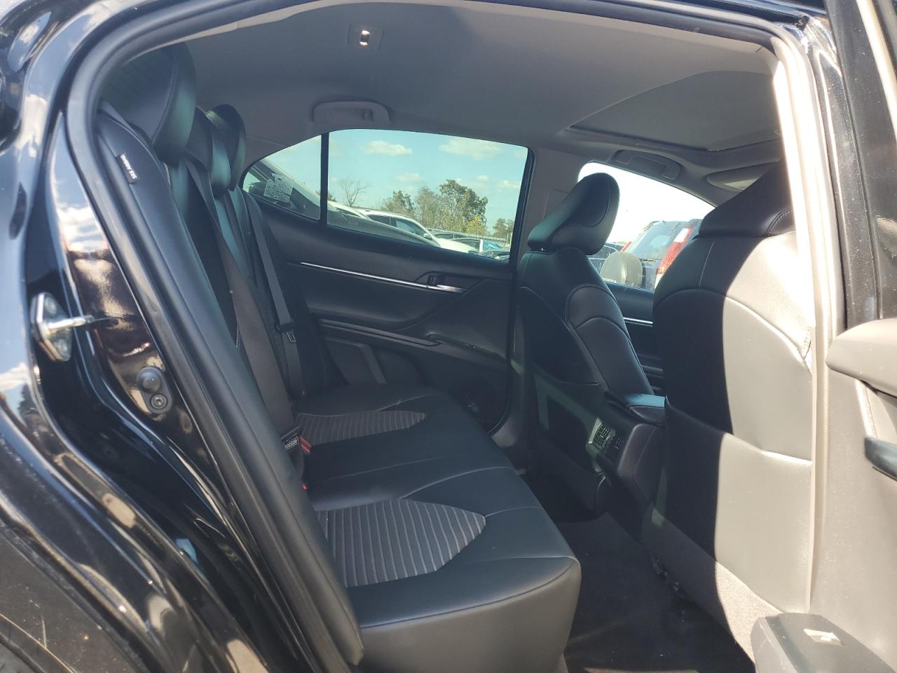 2020 Toyota Camry Se VIN: 4T1J11AK4LU885609 Lot: 85699115