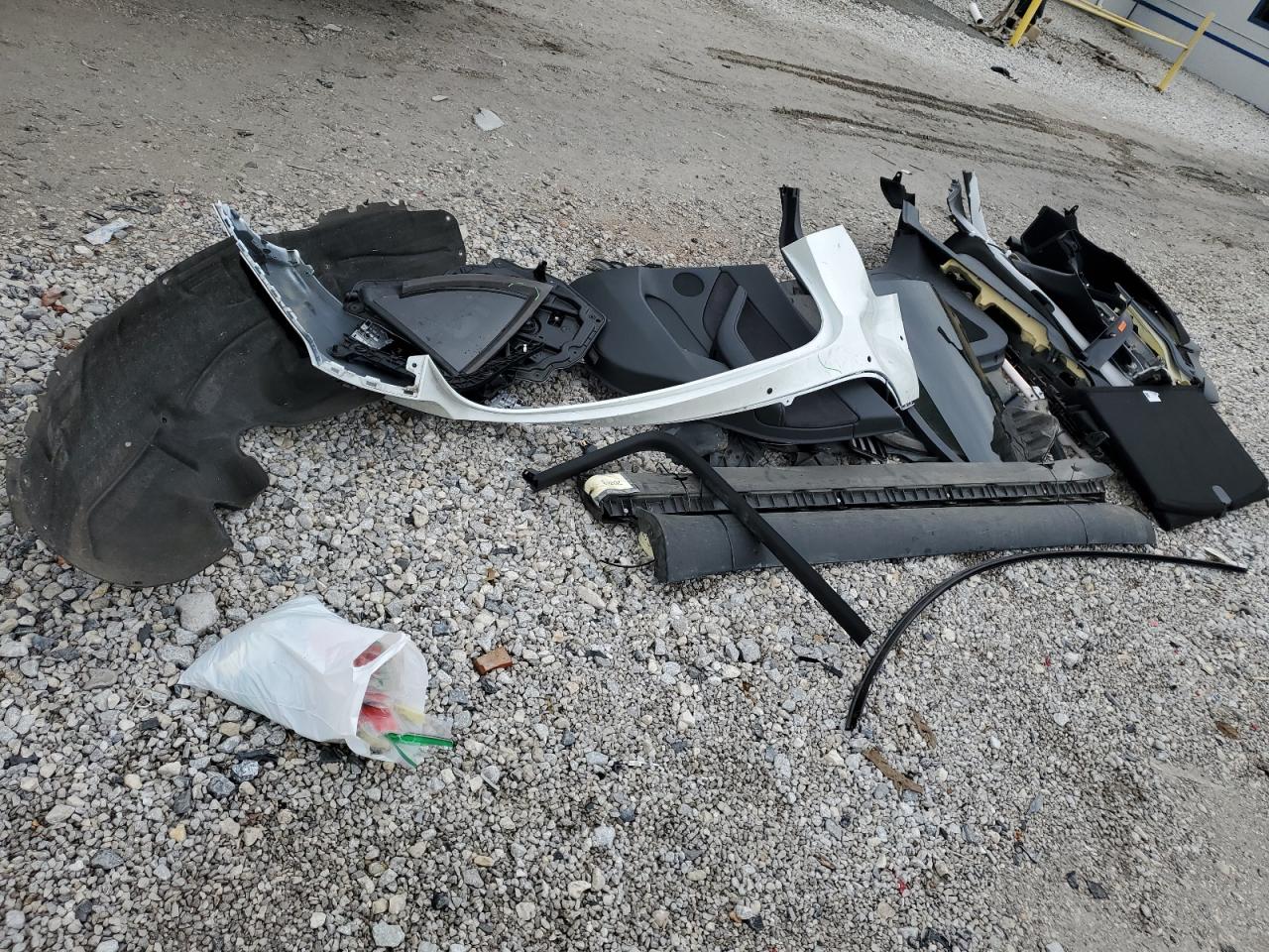 2021 Tesla Model Y VIN: 5YJYGDEEXMF185742 Lot: 87313475