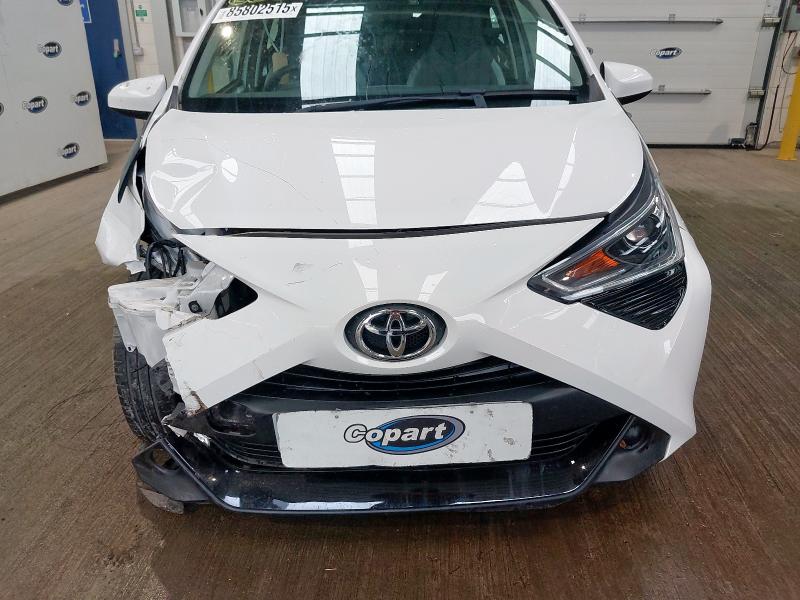 2021 TOYOTA AYGO X-PLAY TSS VVT-I 