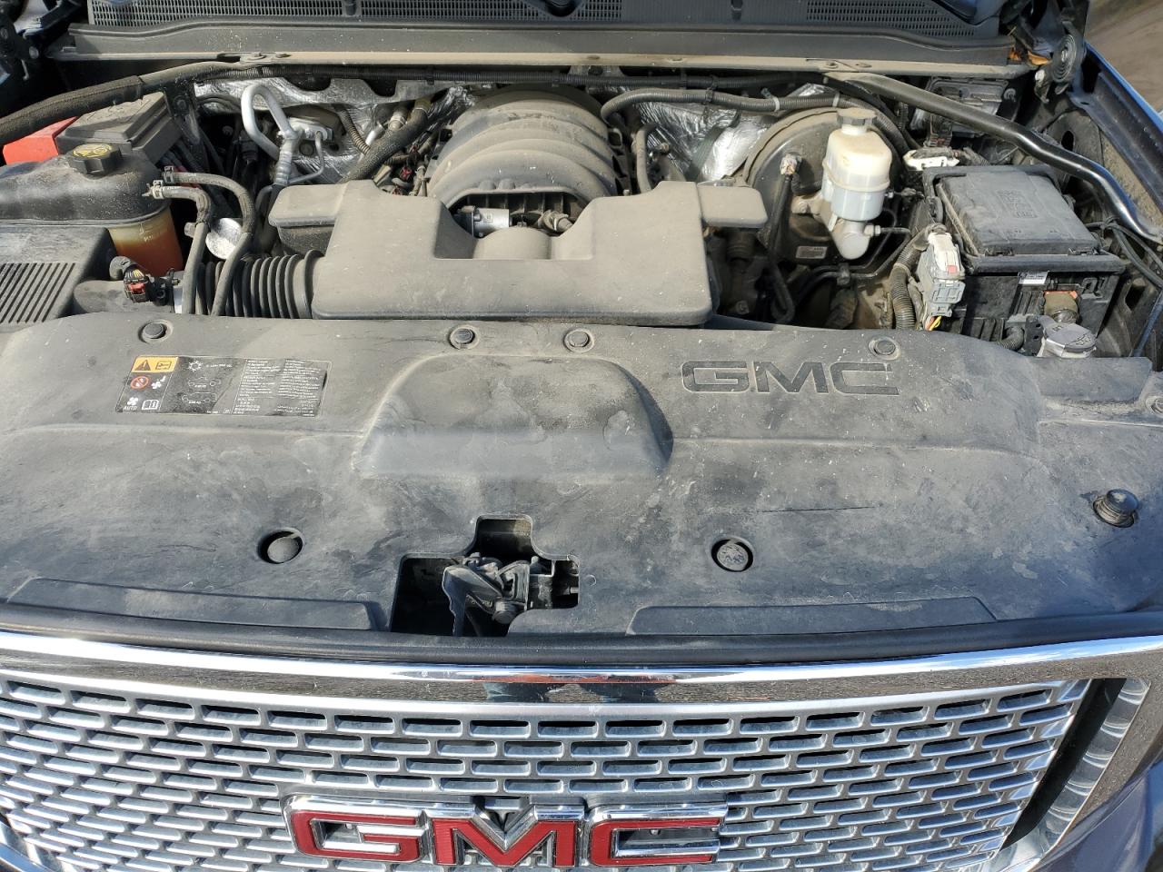 2015 GMC Yukon Xl Denali VIN: 1GKS2JKJ4FR532097 Lot: 82282375