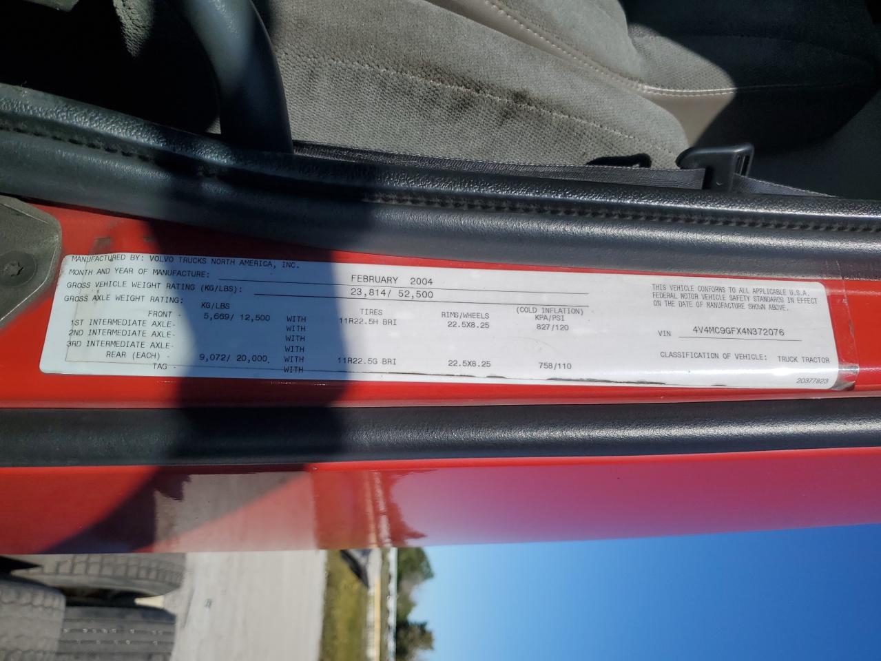 2004 Volvo Vn Vnm VIN: 4V4MC9GFX4N372076 Lot: 85768285