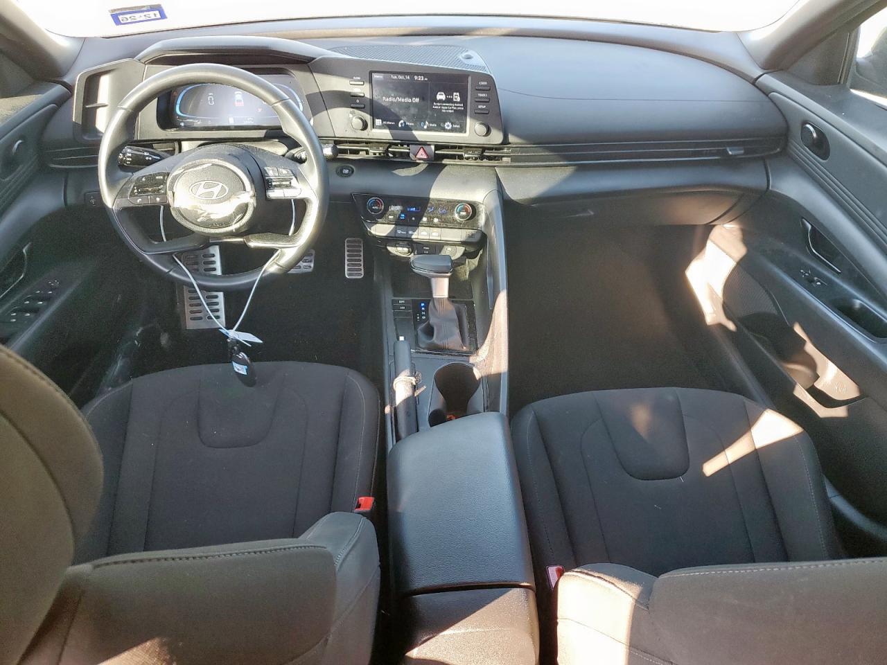 2025 Hyundai Elantra Sel Sport VIN: KMHLM4DG9SU915520 Lot: 82465755