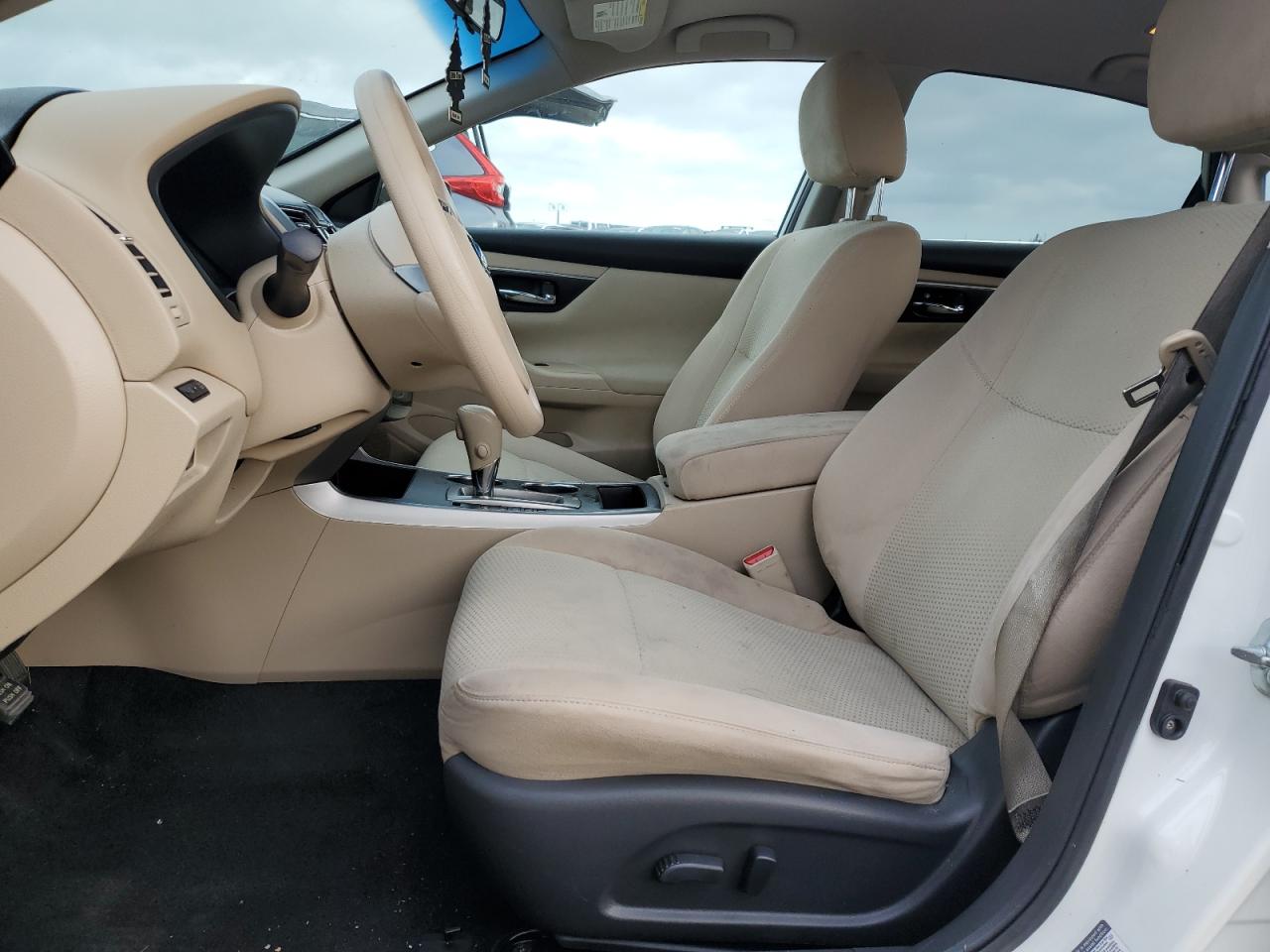 2015 Nissan Altima 2.5 VIN: 1N4AL3AP8FN371966 Lot: 82327905