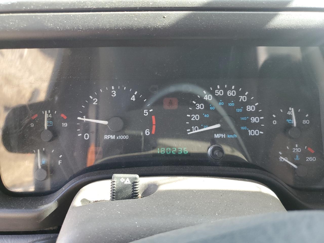 1998 Jeep Wrangler / Tj Sport VIN: 1J4FY19SXWP734488 Lot: 81896775