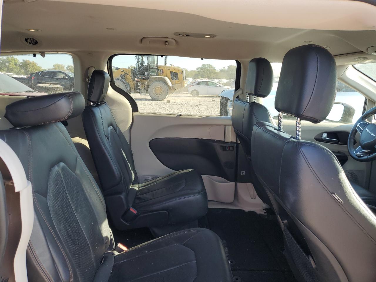 2018 Chrysler Pacifica Touring L VIN: 2C4RC1BG8JR260622 Lot: 82004345