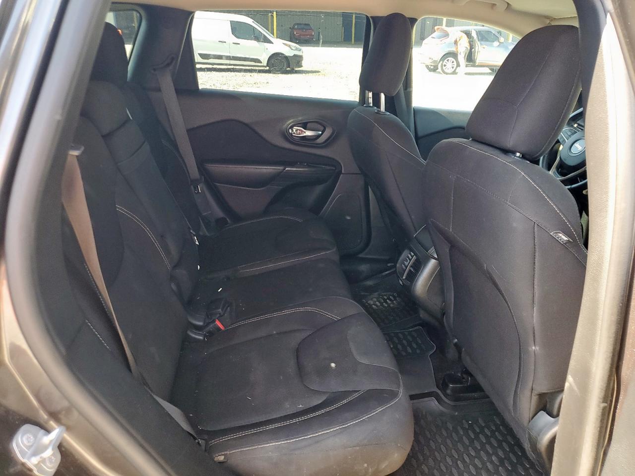 2017 Jeep Cherokee Latitude VIN: 1C4PJLCB6HW527057 Lot: 85209355