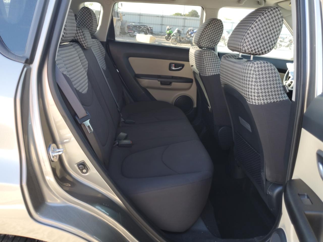 2013 Kia Soul + VIN: KNDJT2A61D7561993 Lot: 84272675