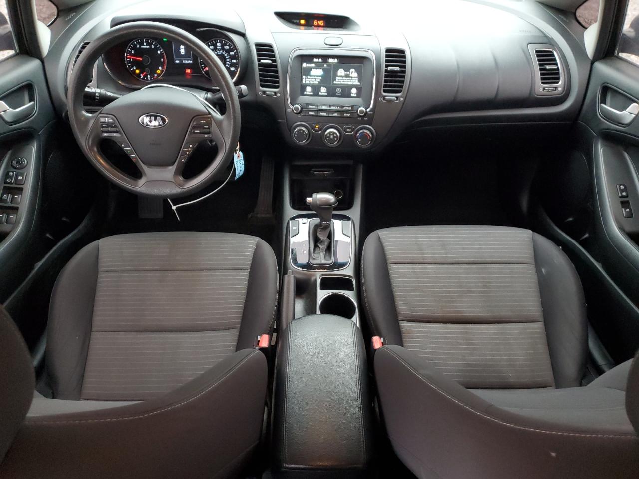 2018 Kia Forte Lx VIN: 3KPFL4A70JE256295 Lot: 82664035