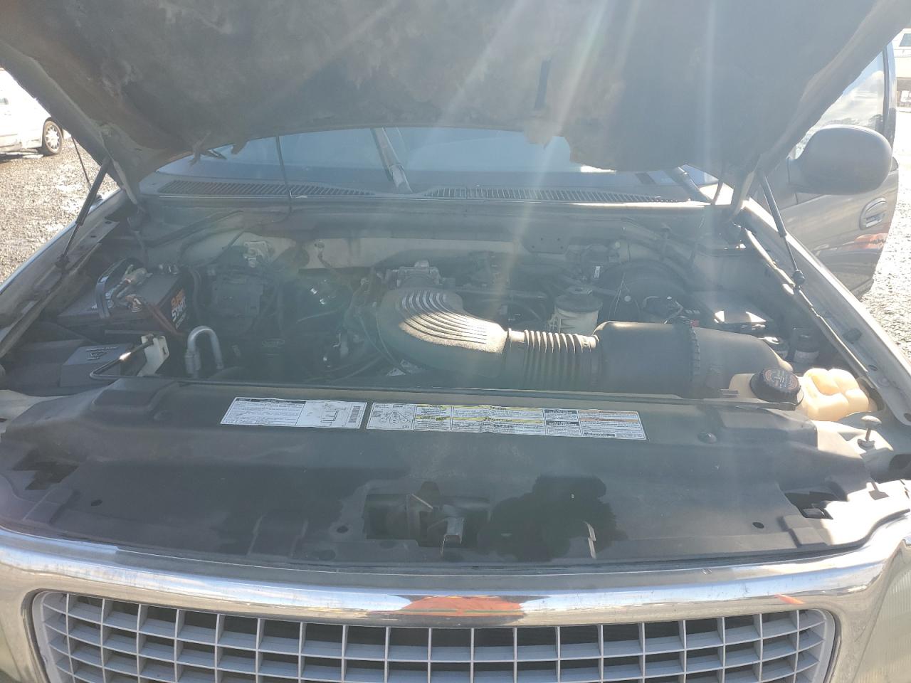 1999 Ford Expedition VIN: 1FMPU18LXXLB99196 Lot: 90887615