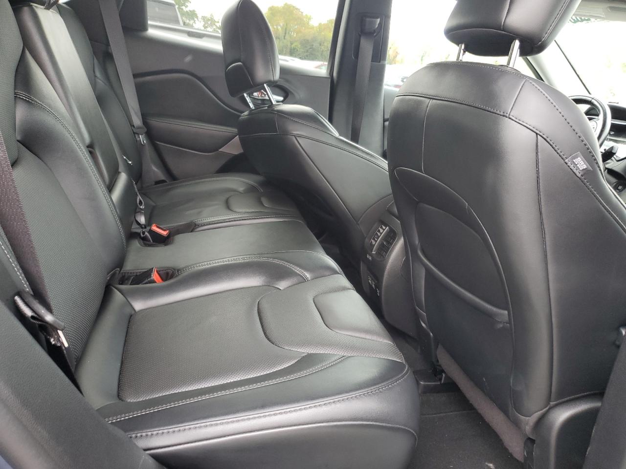 2021 Jeep Cherokee Limited VIN: 1C4PJMDX9MD210895 Lot: 84885495