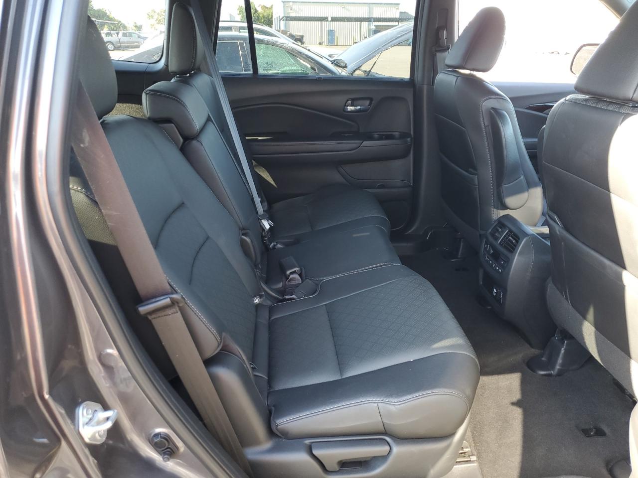 2021 Honda Passport Touring VIN: 5FNYF8H99MB009158 Lot: 82323845