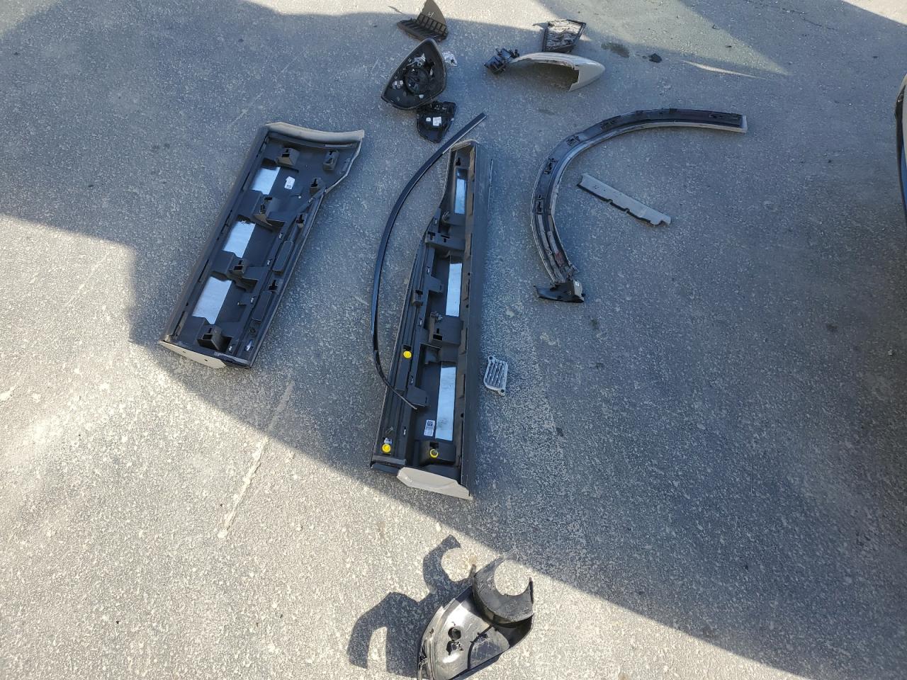 2022 Audi E-Tron Premium VIN: WA1AAAGE6NB012037 Lot: 90086485