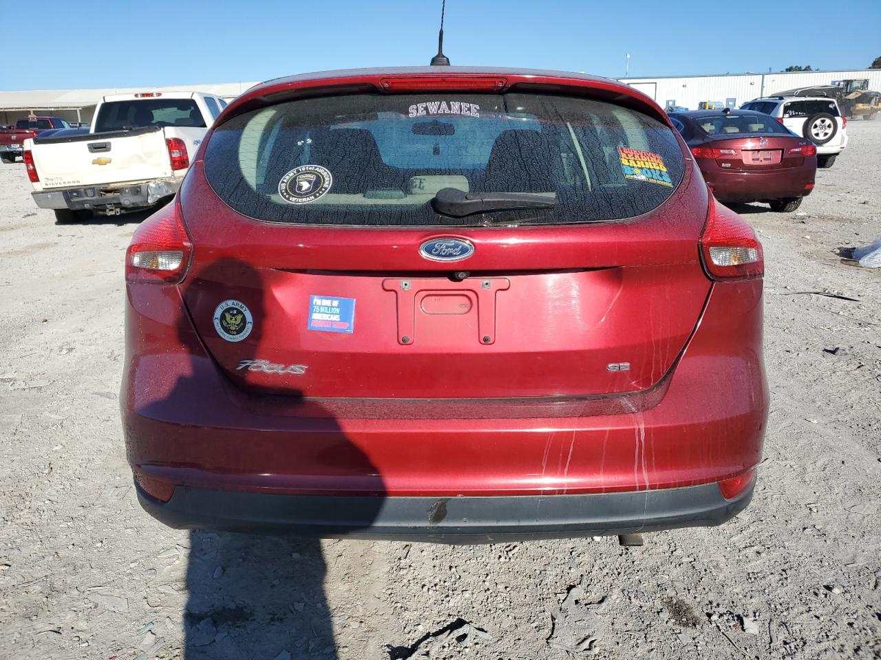 2015 Ford Focus Se VIN: 1FADP3K21FL289982 Lot: 82440545