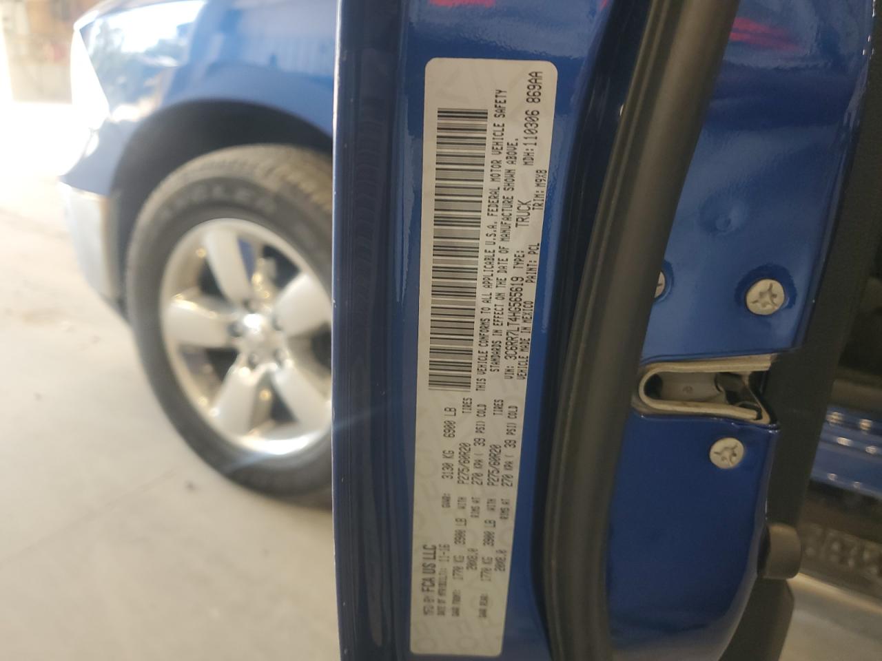 2017 Ram 1500 Slt VIN: 3C6RR7LT4HG565619 Lot: 81912435