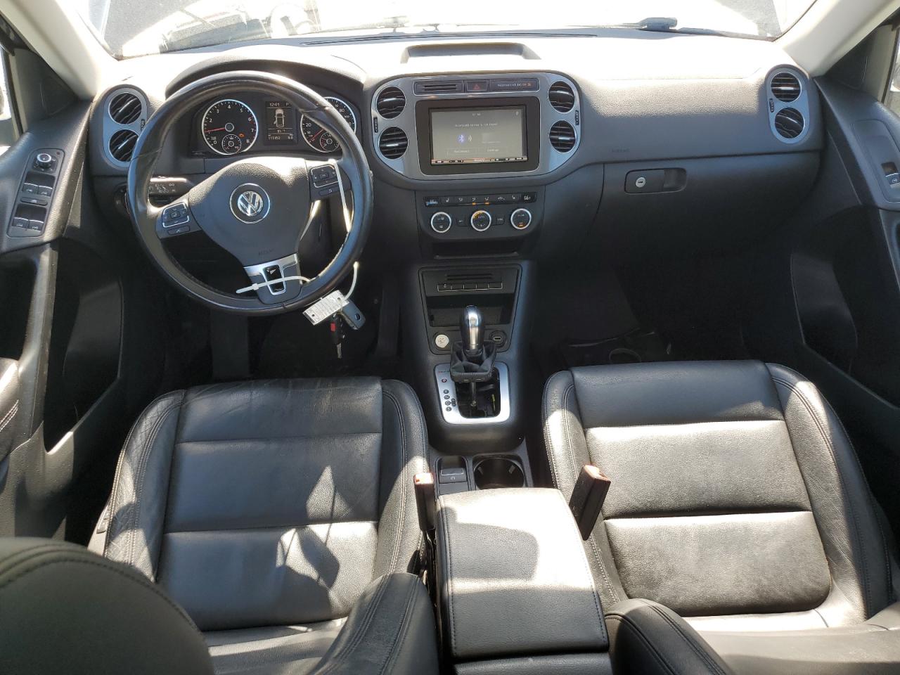 2013 Volkswagen Tiguan S VIN: WVGBV3AXXDW586826 Lot: 84520915