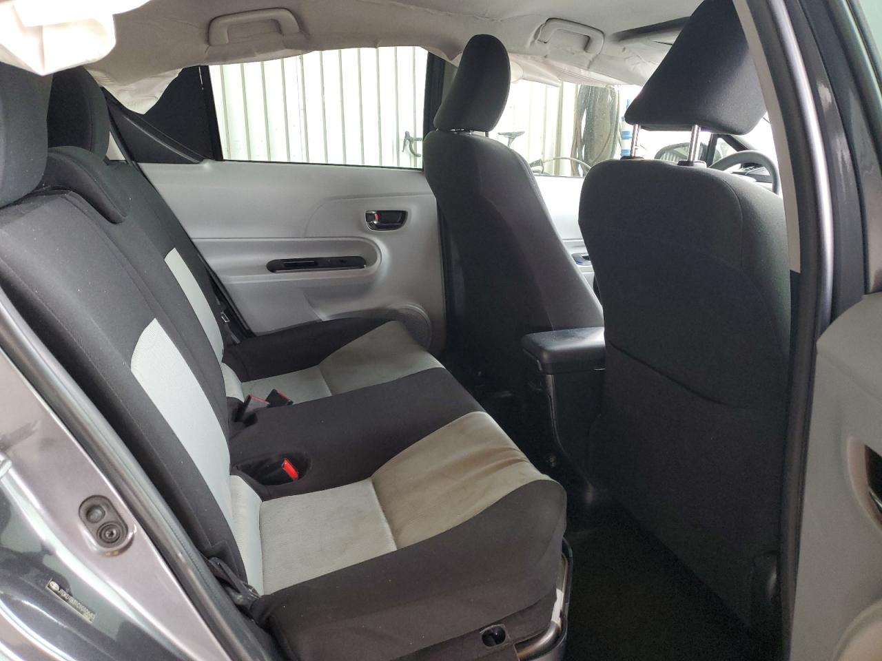 2012 Toyota Prius C VIN: JTDKDTB31C1010640 Lot: 82182385