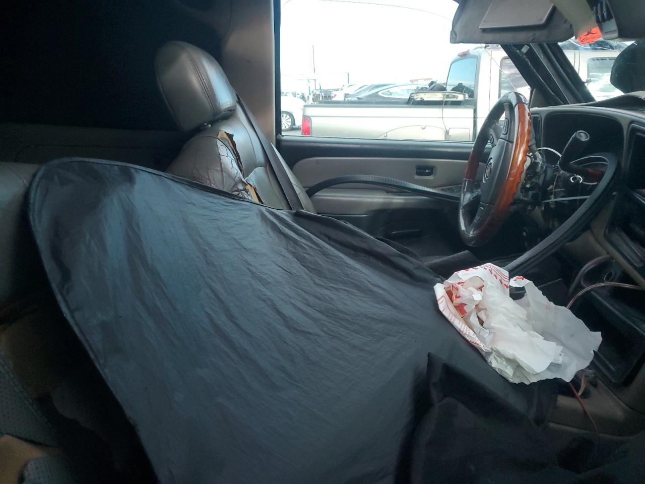 2004 GMC Yukon VIN: 1GKEC13T04R186881 Lot: 85373715