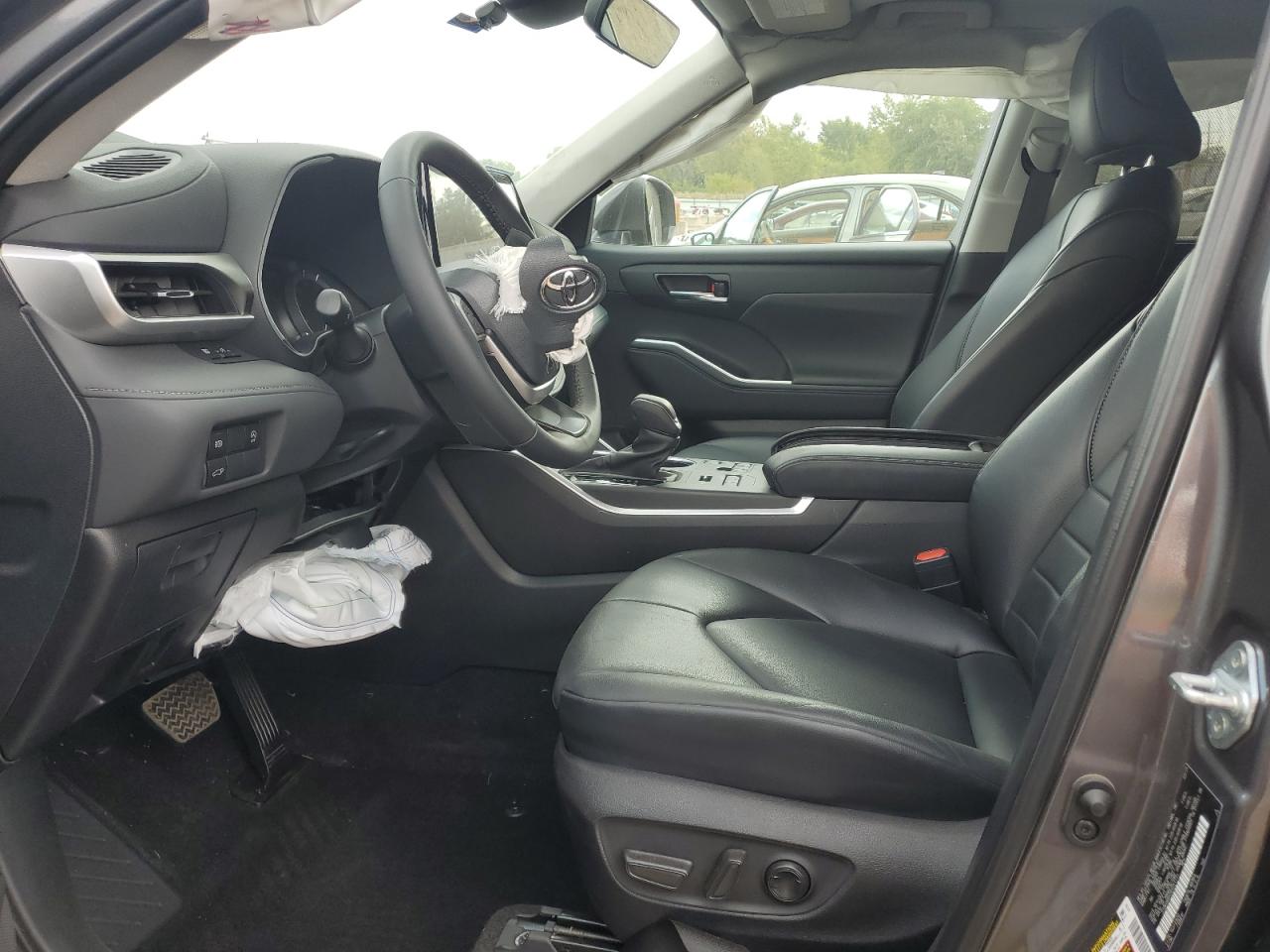 2024 Toyota Highlander Le VIN: 5TDKDRBH2RS551111 Lot: 85347825