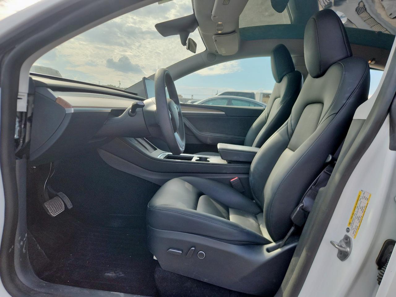 2023 Tesla Model Y VIN: 7SAYGDEE1PA092791 Lot: 85533965