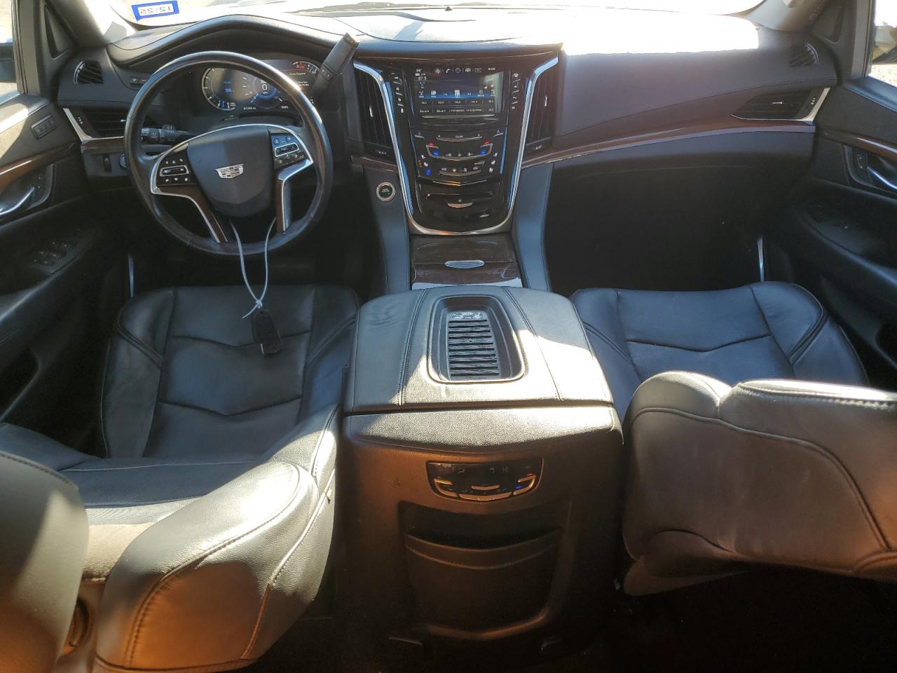 2018 Cadillac Escalade Luxury VIN: 1GYS3BKJ1JR181232 Lot: 86900555