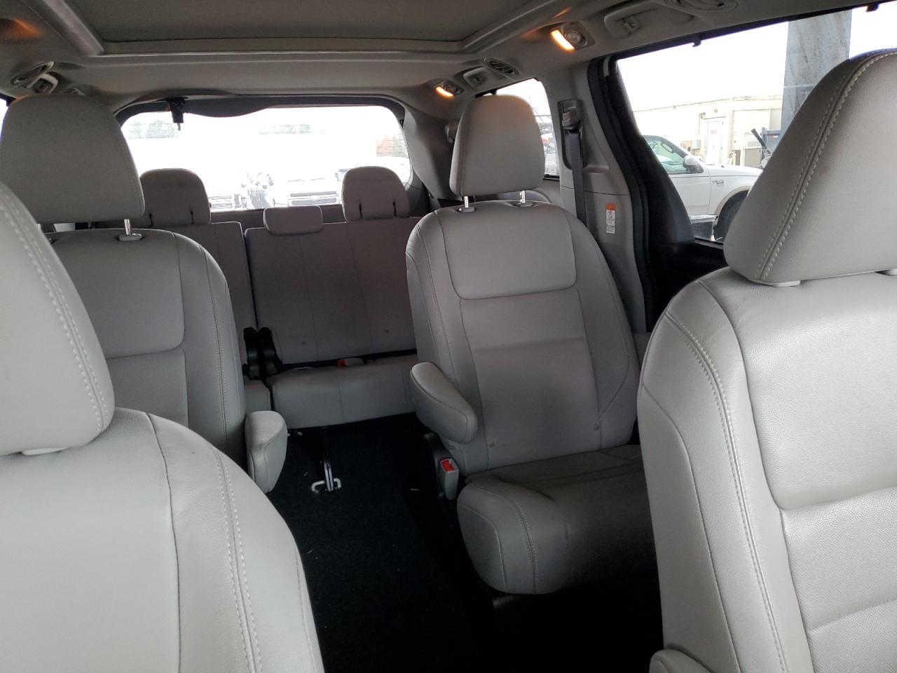 2020 Toyota Sienna Xle VIN: 5TDDZ3DCXLS240557 Lot: 82214525
