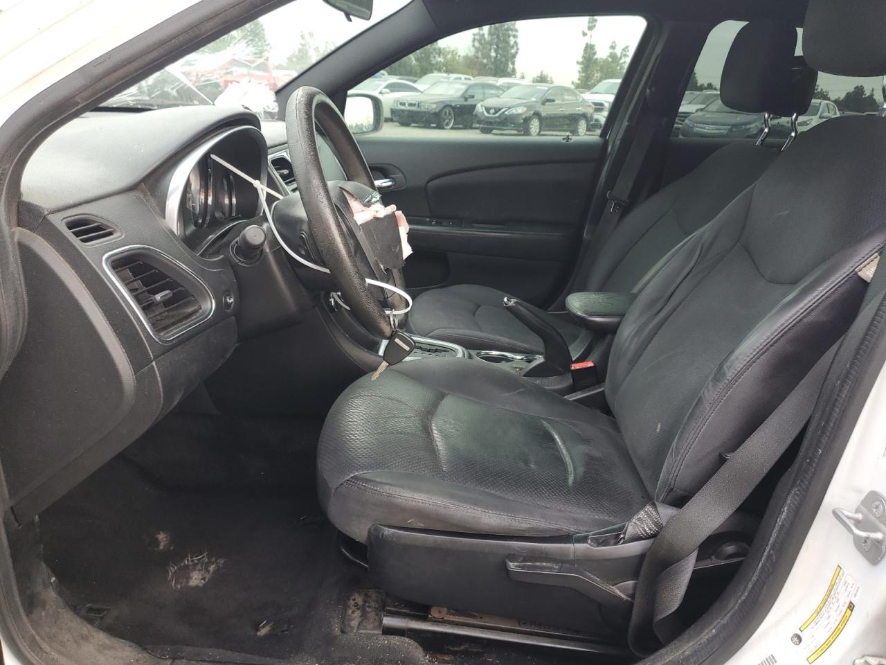 2014 Chrysler 200 Lx VIN: 1C3CCBAB1EN212274 Lot: 85919095