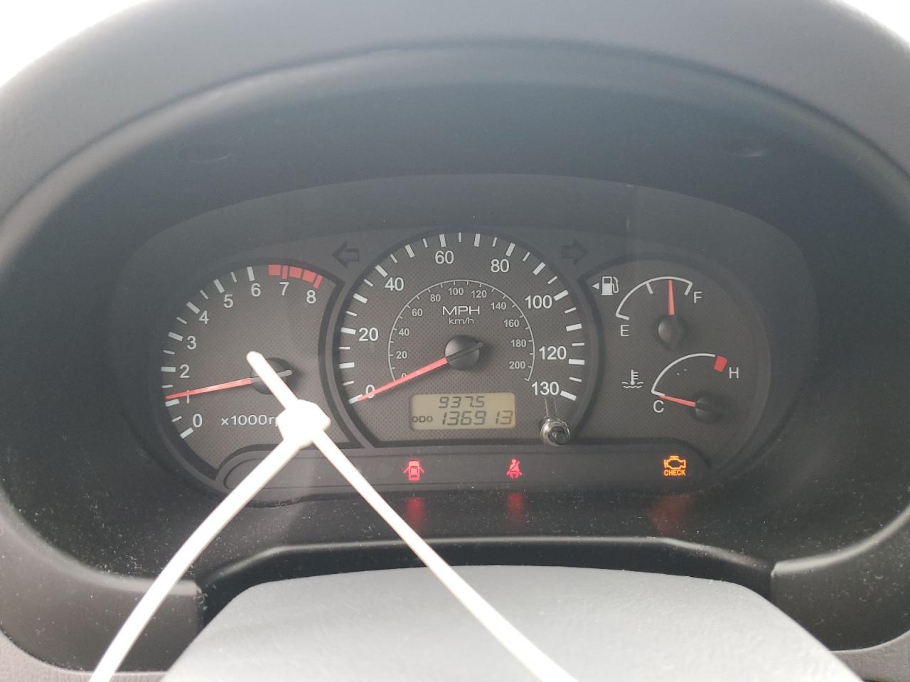2005 Hyundai Accent Gl VIN: KMHCG45C25U636868 Lot: 82320125