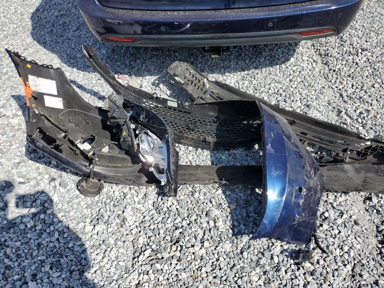 2018 Chrysler Pacifica Limited VIN: 2C4RC1GG9JR256751 Lot: 81938295