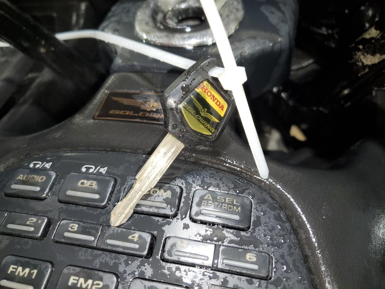 2002 Honda Gl1800 VIN: 1HFSC47092A104213 Lot: 85123565