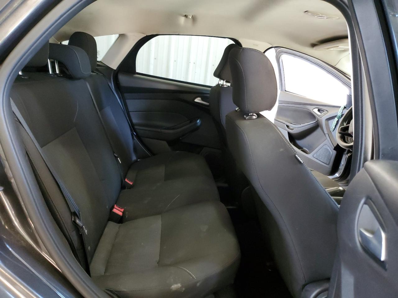 2016 Ford Focus Se VIN: 1FADP3K23GL270190 Lot: 82306815