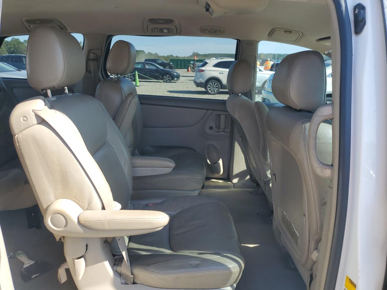 2004 Toyota Sienna Ce VIN: 5TDZA23C44S144790 Lot: 84479185