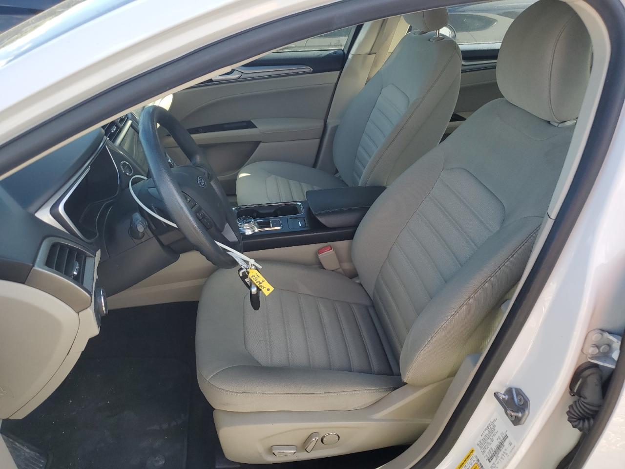 2019 Ford Fusion Se VIN: 3FA6P0HD7KR133490 Lot: 82689015