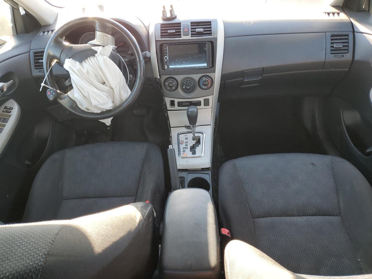 2010 Toyota Corolla Base VIN: 2T1BU4EE2AC285803 Lot: 81974355