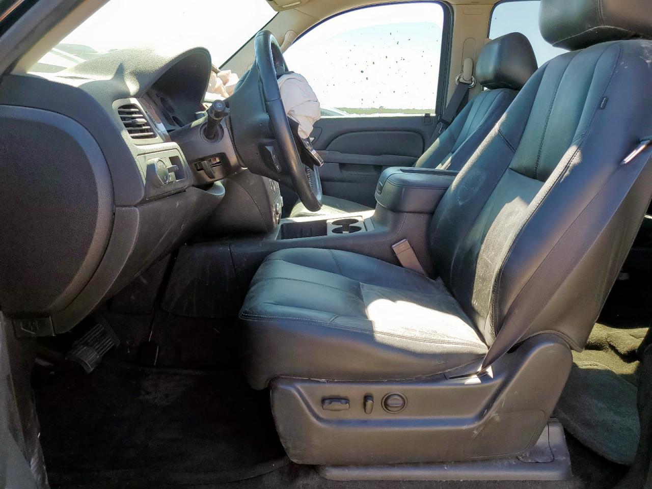 2013 Chevrolet Tahoe C1500 Lt VIN: 1GNSCBE00DR131572 Lot: 90412515