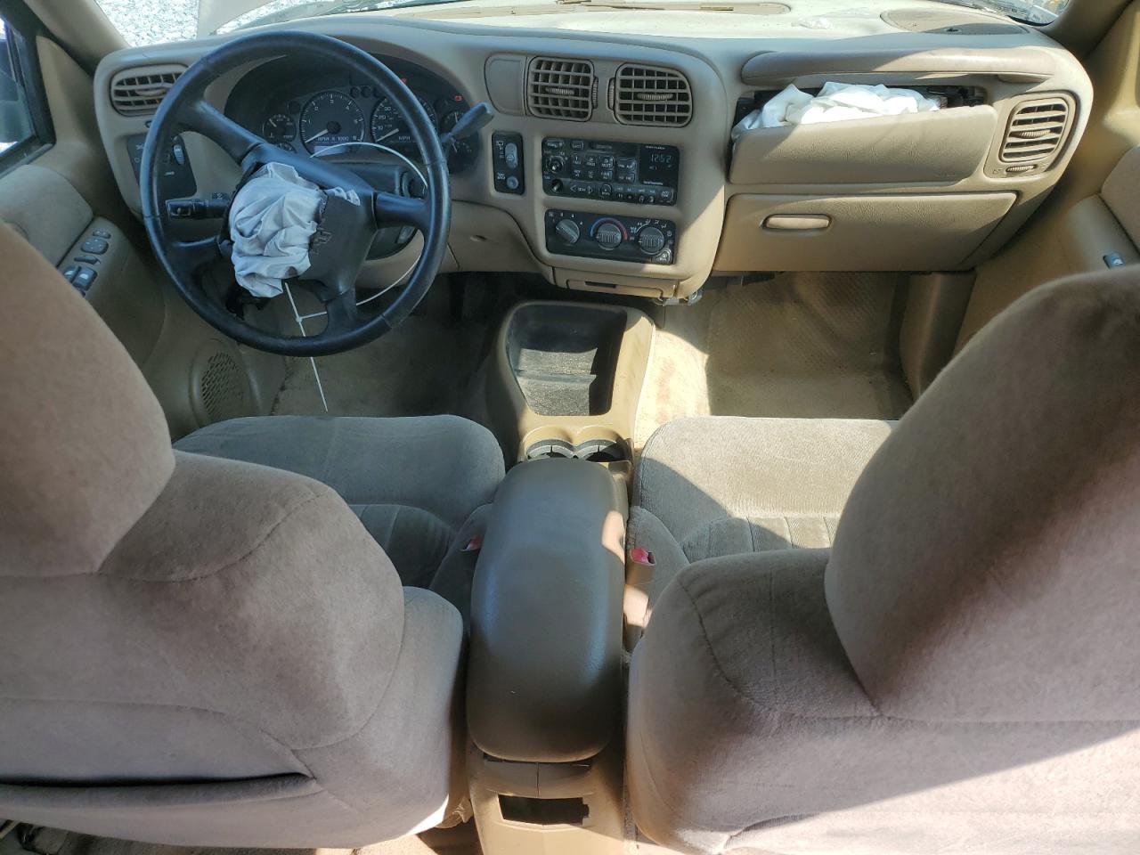 2002 Chevrolet Blazer VIN: 1GNCS13W42K158367 Lot: 87304365